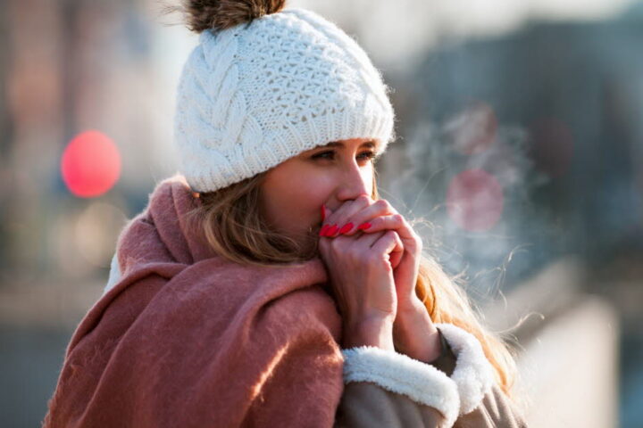 L’allergie au froid : symptômes, diagnostics et traitements expliqués par l’hôpital de Montréal