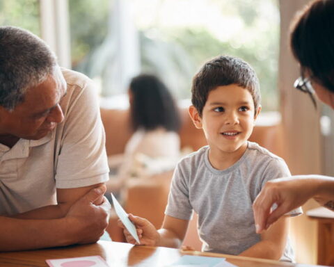 Les enjeux d'un apprentissage précoce des noms anatomiques pour les enfants