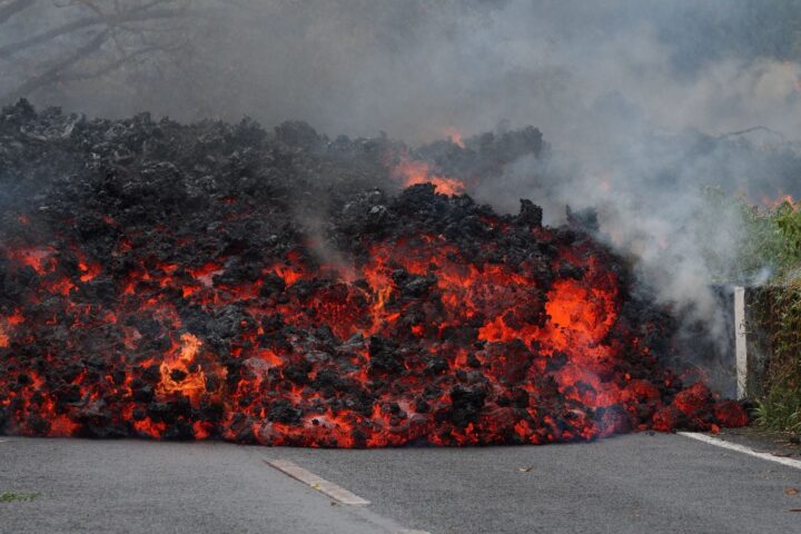 Les éruptions volcaniques les plus impressionnantes du XXIe siècle : retour sur des événements marquants