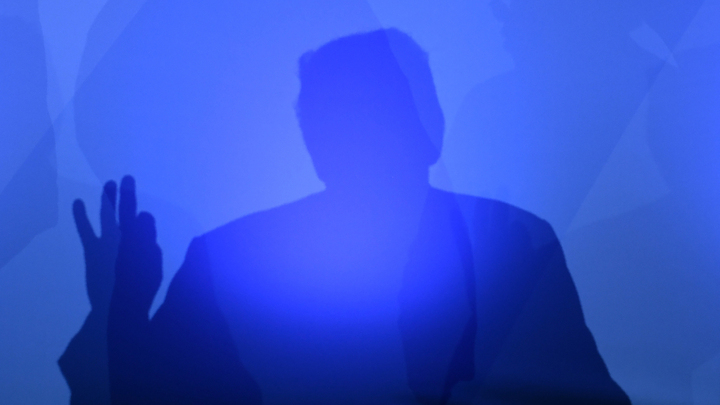 Les lumières sombres : enquête sur la néoréaction aux États-Unis et ses ambitions antidémocratiques