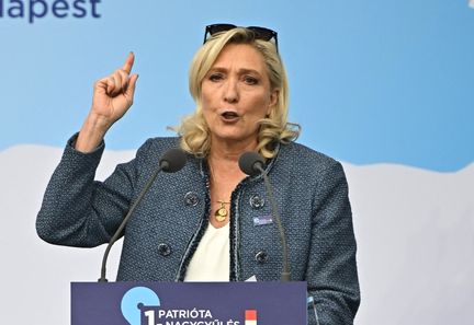 Marine Le Pen accuse l'État de profiter de la hausse des prix des carburants