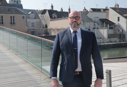 Montargis : l'élection d'un maire RN suscite des inquiétudes et des divisions parmi les habitants