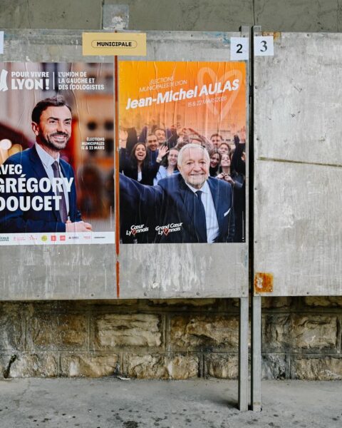 Municipales 2026 à Lyon : Jean-Michel Aulas devance Grégory Doucet dans un contexte électoral serré