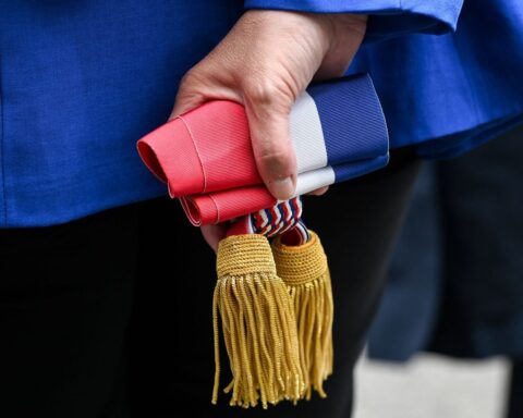 Municipales 2026 : Anne-Florence Bourat remonte au second tour à Châtellerault