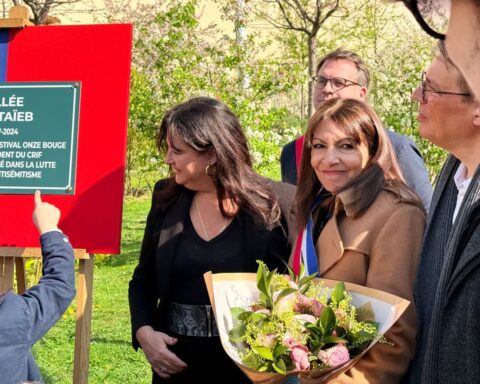 Municipales 2026 : Anne Hidalgo soutient Emmanuel Grégoire face à Rachida Dati avant de quitter la mairie de Paris
