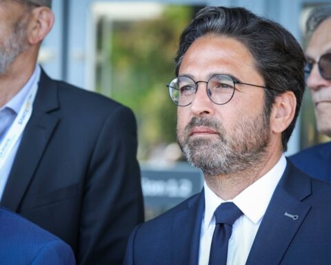 Municipales 2026 : Arnaud Robinet réélu maire de Reims face au Rassemblement national