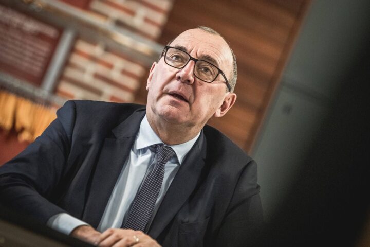 Municipales 2026 en Bretagne : le Rassemblement national se renforce dans plusieurs conseils municipaux