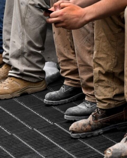 Municipales 2026 : étude révèle l'isolement des salariés du privé votant RN au travail