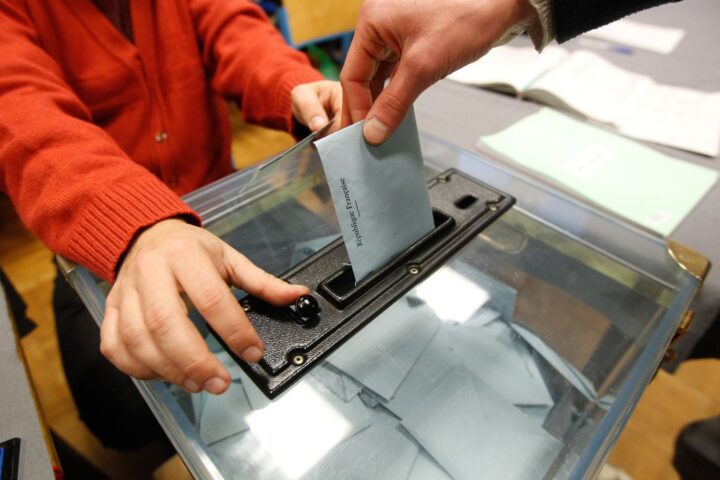 Municipales 2026 : un couple de Livarot-Pays-d’Auge candidat sur des listes opposées