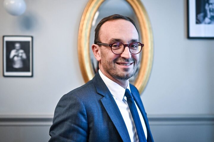 Municipales à Bordeaux : l'opposition souligne l'importance d'un résultat serré pour Thomas Cazenave