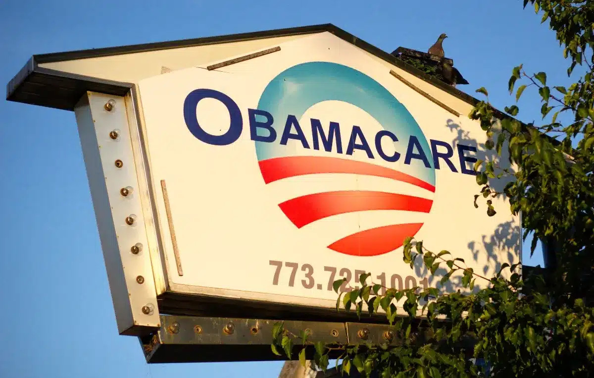 New York prévoit de retirer la couverture santé à 460 000 personnes : « Nous sommes abandonnés du jour au lendemain », déclarent les intéressés.