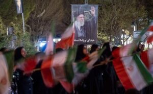 Qui succédera à Khamenei après son assassinat lors des attaques israélo-américaines en Iran ?