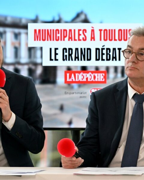 Rassemblement citoyen à Toulouse pour appeler à l'union de la gauche au second tour des municipales