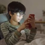 Réseaux sociaux : le Sénat examine la levée de l'interdiction pour les jeunes de moins de 15 ans.