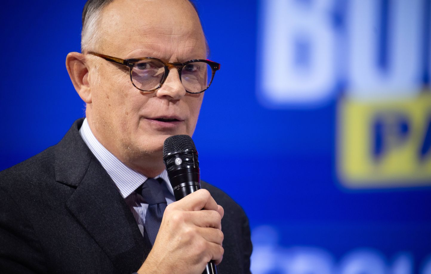 Sondage : Édouard Philippe en tête face à Jordan Bardella au second tour de la présidentielle 2027