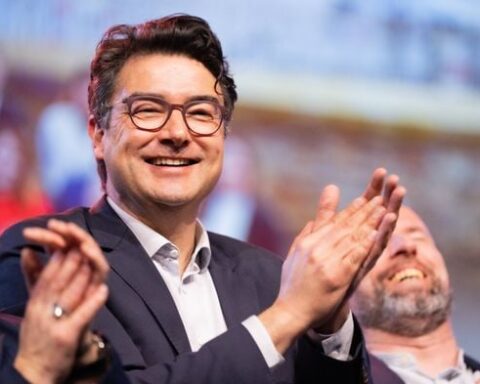 Stéphane Roudaut élu maire de Brest, mettant fin à 37 ans de gouvernance socialiste