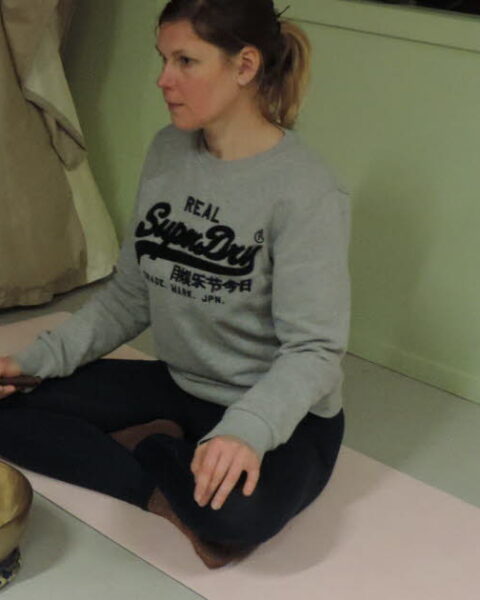 Val-Revermont : la médiathèque lance des ateliers de yin yoga et bien-être pour les parents