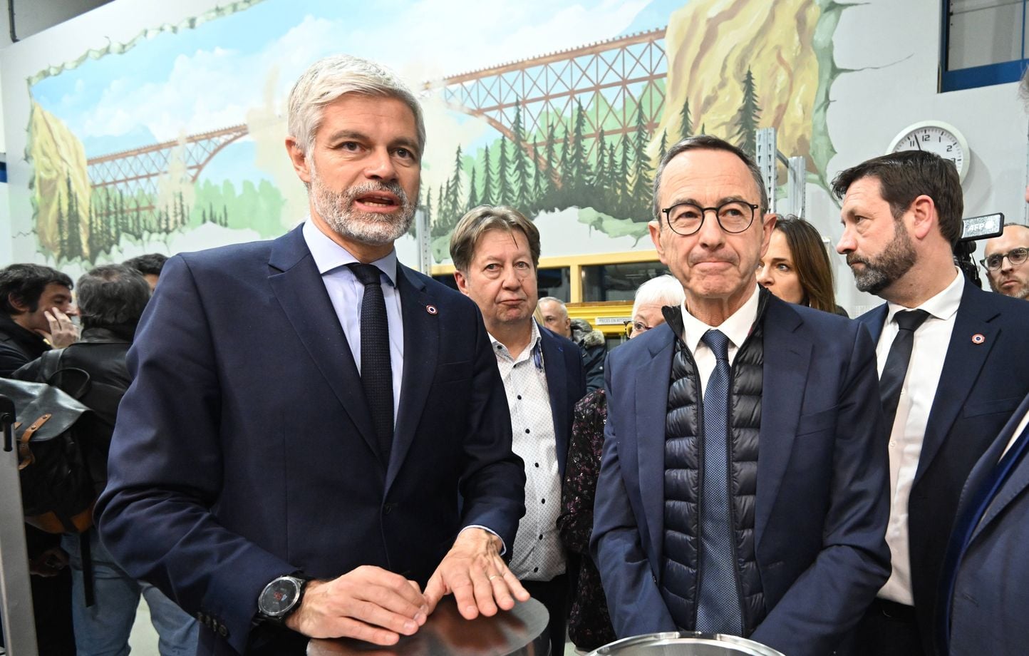 Wauquiez propose à Retailleau de unir la droite pour éviter l'échec en 2027