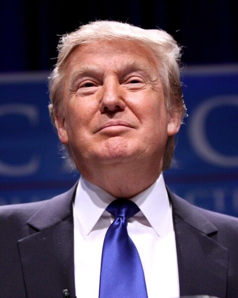 950 millions investis dans le pétrole avant l'annonce de Trump : simple intuition ou délit d'initié ?