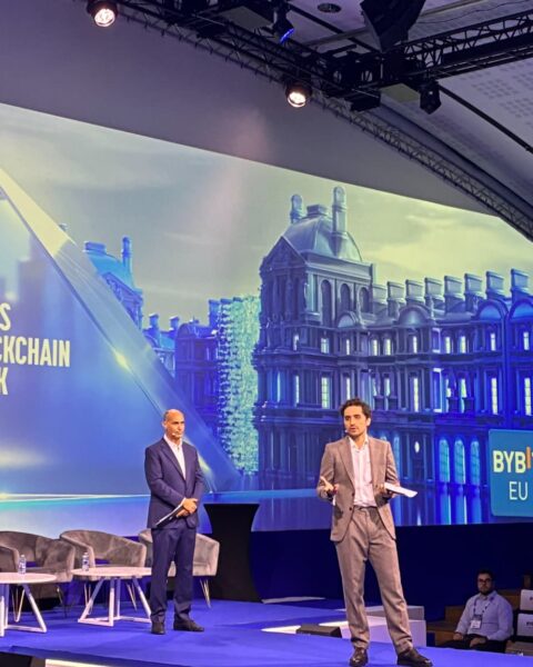 À la Paris Blockchain Week, les détenteurs de cryptomonnaies expriment leur désir de quitter la France en raison des menaces sécuritaires