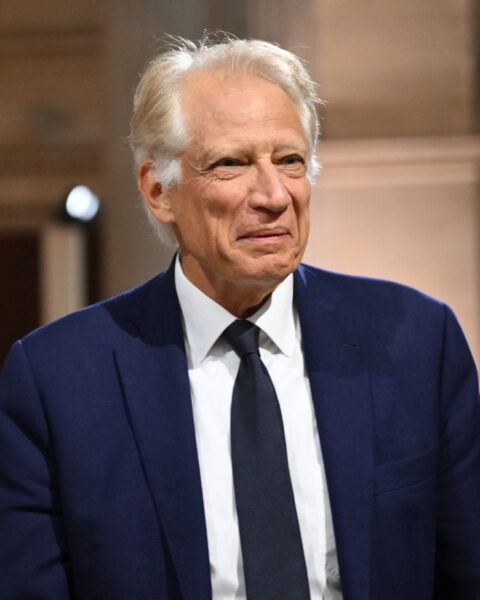Affaire Villepin : deux statuettes de Napoléon offertes par Robert Bourgi relancent le débat sur la présidentielle de 2027