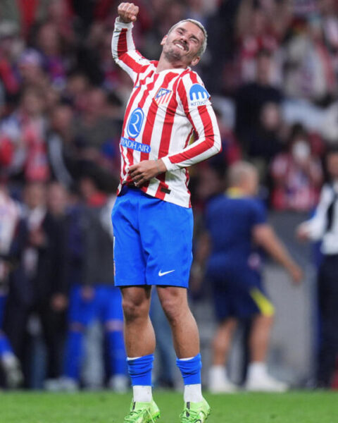 Antoine Griezmann souhaite profiter pleinement de son aventure avec l'Atletico Madrid. Ligue des champions : le PSG s'impose à Liverpool et se qualifie pour les phases éliminatoires.