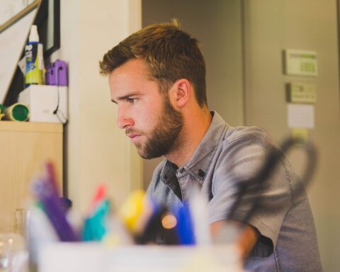 Augmentation des discriminations à l'égard des personnes LGBT en France