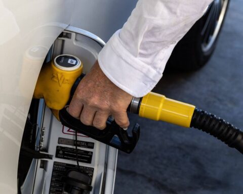 Augmentation du prix des carburants : les transporteurs peuvent répercuter les coûts sur leurs clients