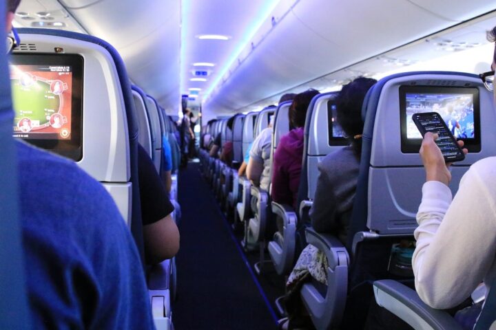 Avion : dormir allongé sans débourser pour un ticket en classe affaires