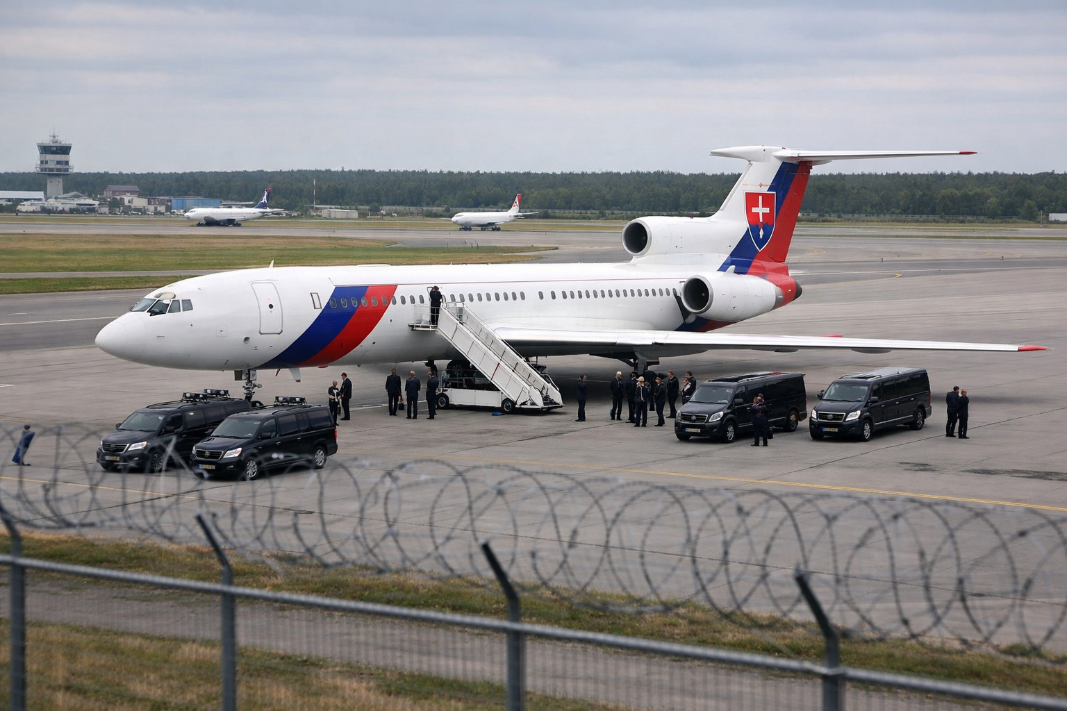 Les pays baltes interdisent de nouveau l'espace aérien à Robert Fico pour son voyage à Moscou