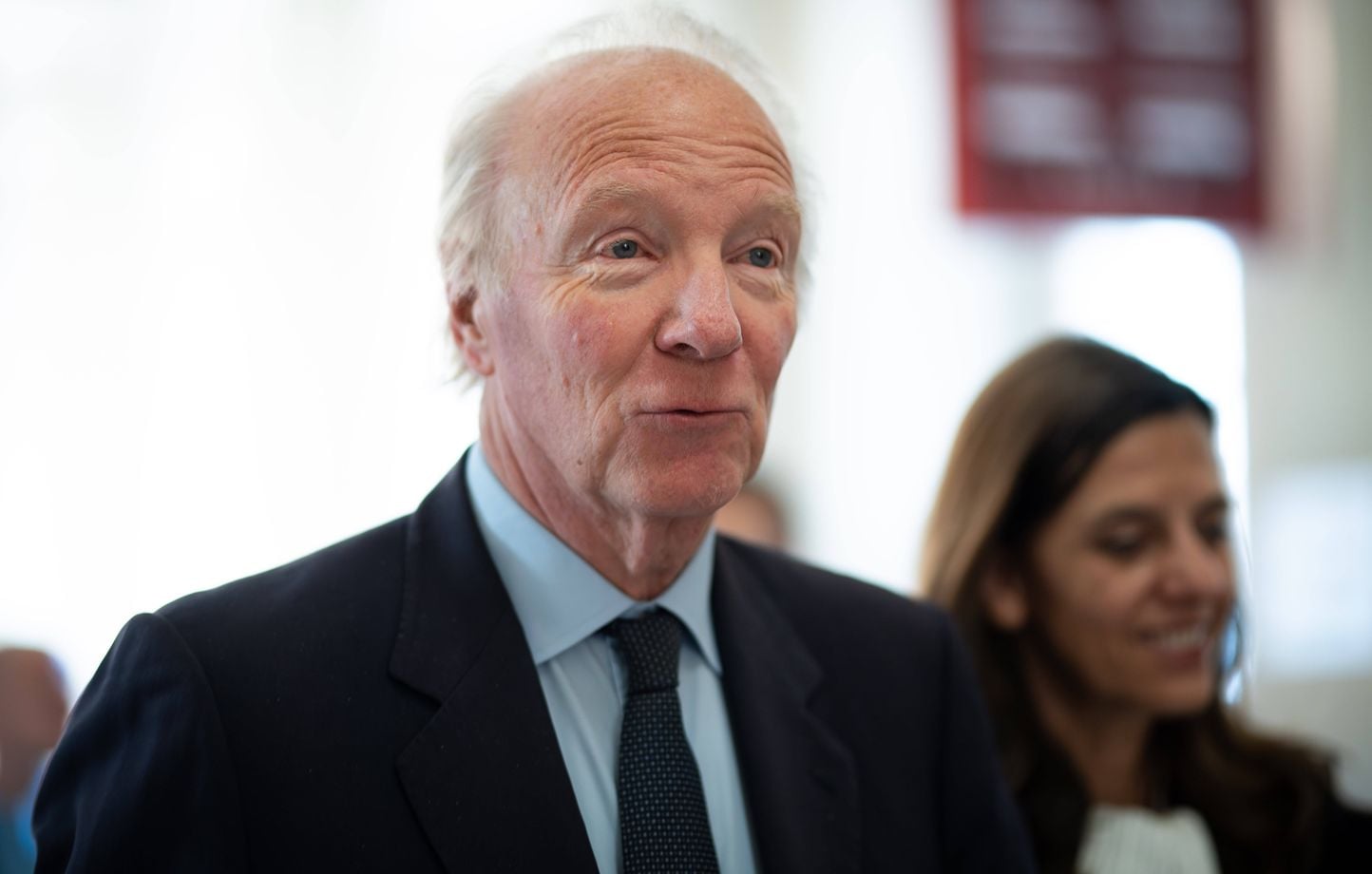 Brice Hortefeux, condamné dans l'affaire du financement libyen, doit quitter le conseil régional d'Auvergne-Rhône-Alpes