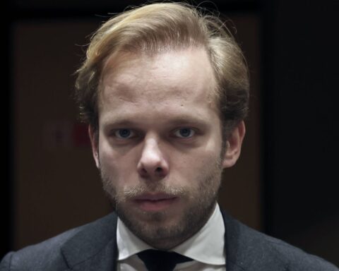 Charles Alloncle face aux critiques : la commission d'enquête sur l'audiovisuel public adoptée avec 12 voix contre 10