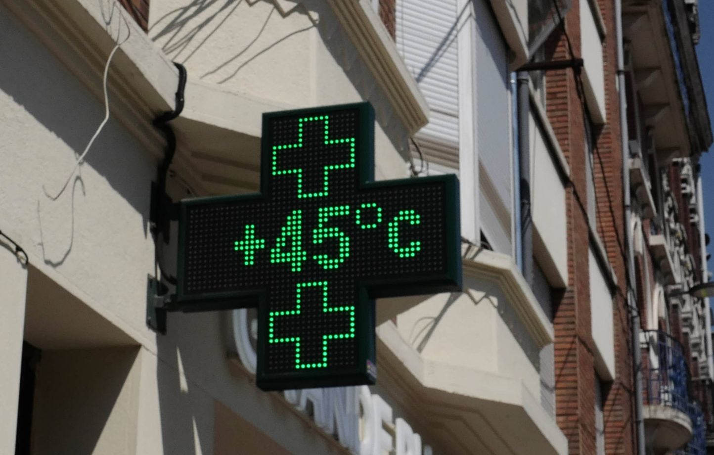 Climat : pourquoi l'Europe se réchauffe-t-elle plus rapidement que le reste du monde ?