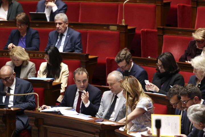 Déclarations de patrimoine des ministres du gouvernement Lecornu : des richesses contrastées et des comptes à découvert