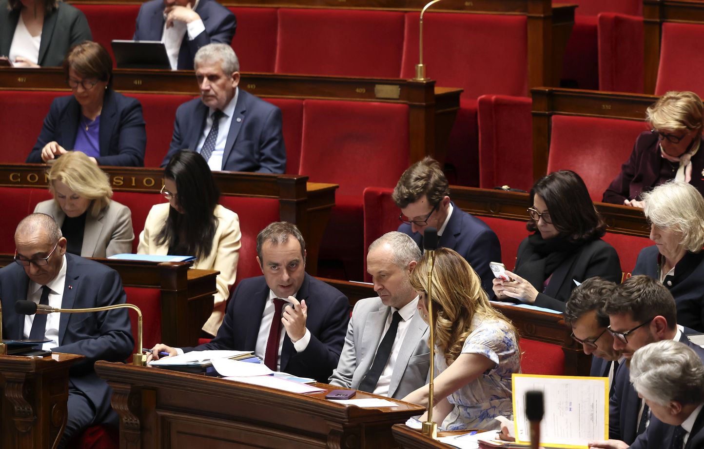 Déclarations de patrimoine des ministres du gouvernement Lecornu : des richesses contrastées et des comptes à découvert