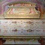 Des analyses de l'ADN révèlent des contaminations variées sur le suaire de Turin