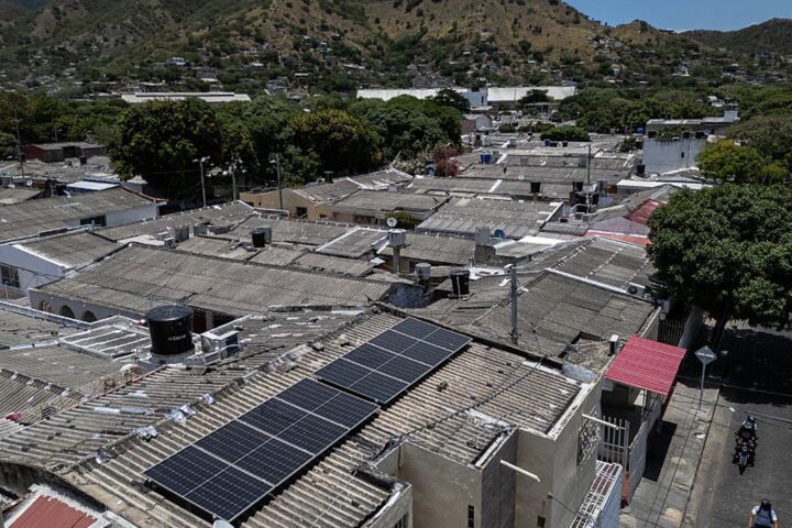 Des États se réunissent pour élaborer une feuille de route vers l'abandon des combustibles fossiles