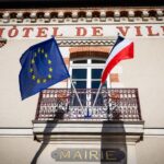 Des maires du RN retirent le drapeau européen tout en bénéficiant des subventions de l'UE