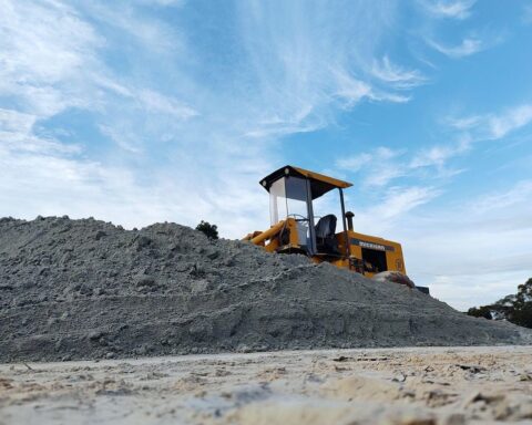 Dix tonnes d'engrais volées : la gendarmerie enquête sur un réseau organisé.