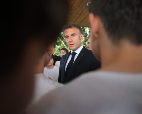 Emmanuel Macron déclare qu'il ne s'engagera plus en politique après l'Elysée en 2027