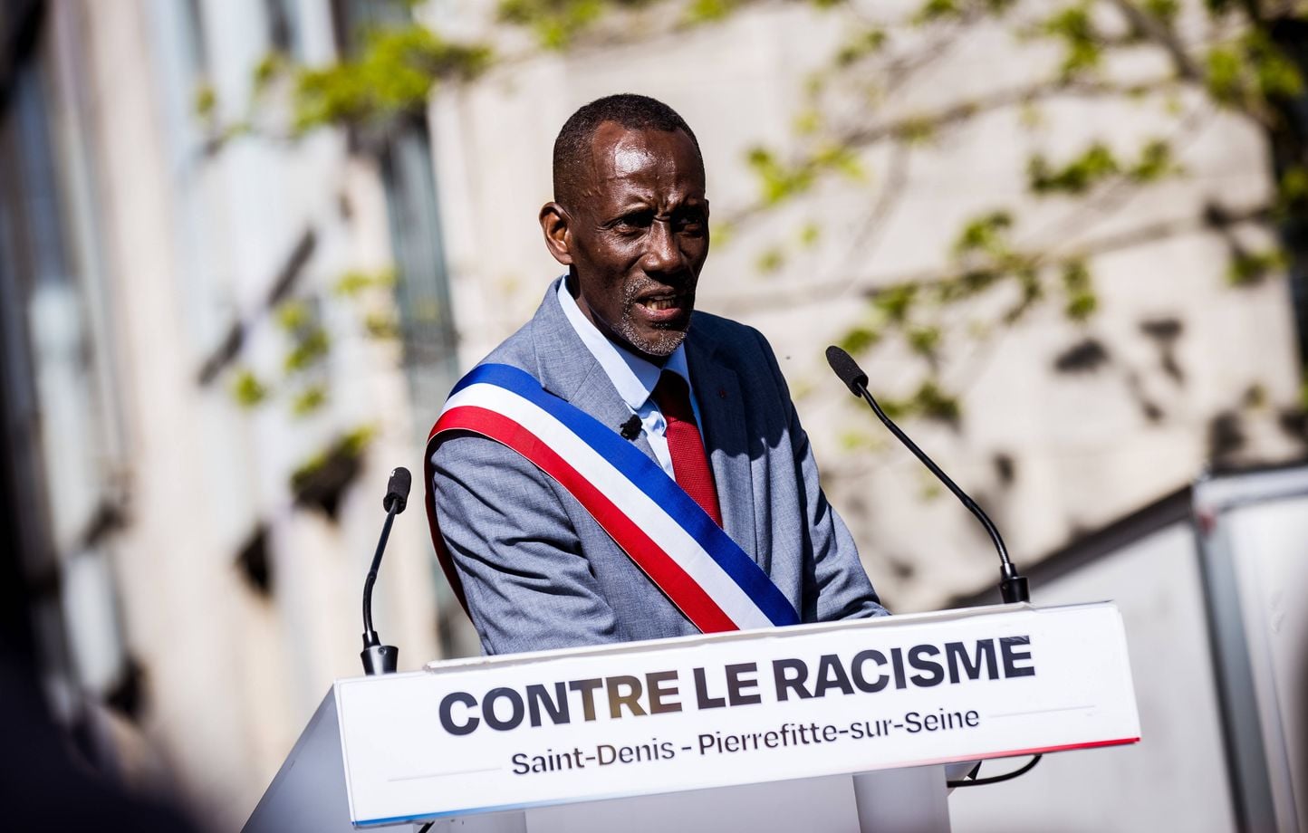 Emmanuel Macron prévu de croiser Bally Bagayoko ce mardi à Saint-Denis après silence sur les attaques racistes