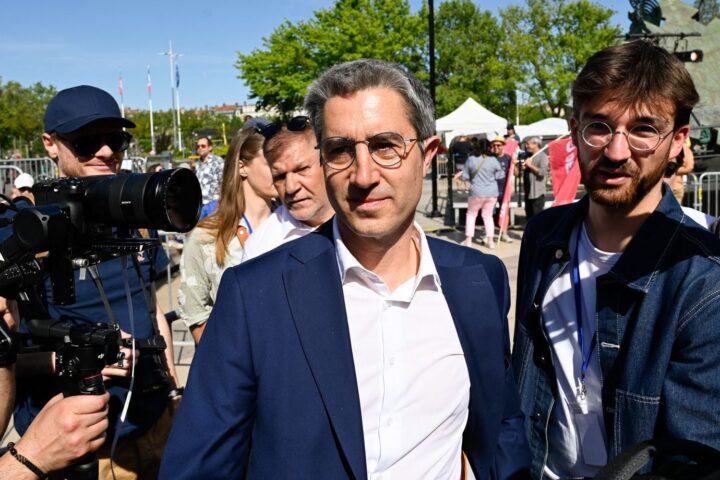 François Ruffin lance sa campagne présidentielle de 2027 pour défendre les travailleurs essentiels