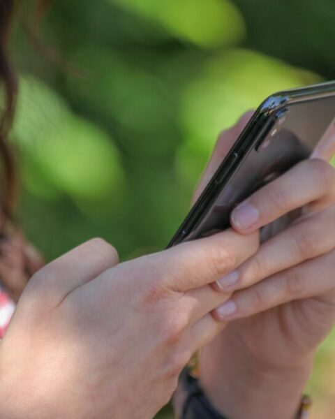 Fraude bancaire : une exposition croissante des adolescents aux risques financiers