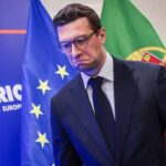 Immigration : Jordan Bardella critique l'Espagne pour son plan de régularisation des sans-papiers