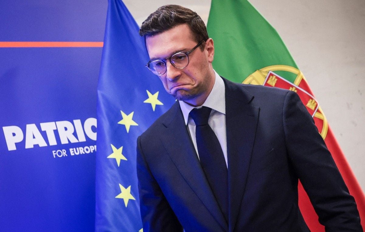 Immigration : Jordan Bardella critique l'Espagne pour son plan de régularisation des sans-papiers