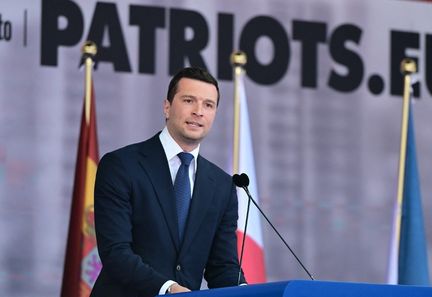 Jordan Bardella déclare à Milan que la victoire du RN en 2027 serait bénéfique pour l'Europe
