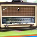 Jusqu'à 14 semaines de congés : le privilège ignoré de certains journalistes de Radio France financé par les fonds publics.