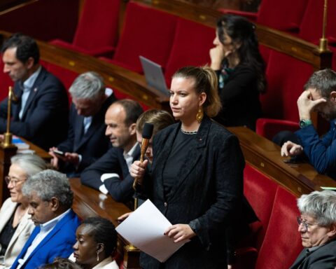 La France insoumise participera à une réunion gouvernementale sur la loi contre l'antisémitisme