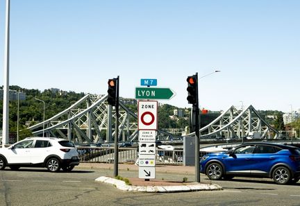 L'avenir des zones à faibles émissions en débat à l'Assemblée nationale face à l'incertitude