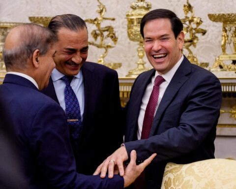 Le Pakistan tente de se repositionner en tant que médiateur en accueillant des négociations entre les États-Unis et l'Iran